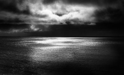 Dark Light by Chris Tuff - search and link Fine Art with ARTdefs.com